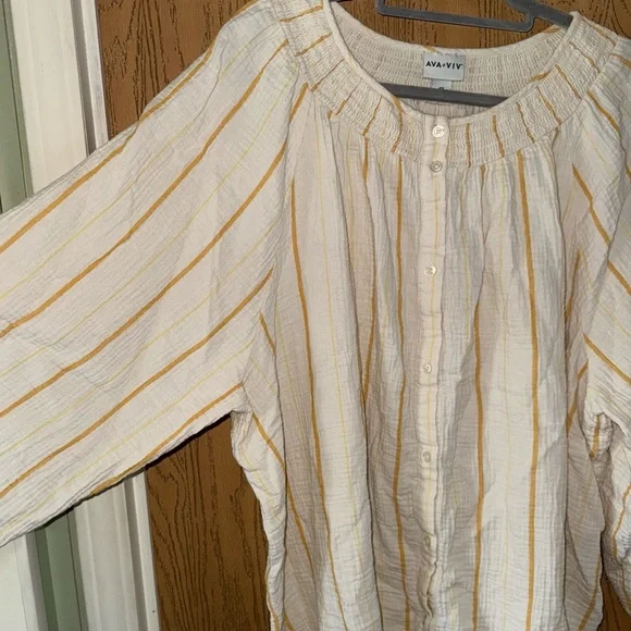 ⬇️Ava & Viv Cream & Yellow Striped Long Sleeve Button Down Top - Picture 4 of 7